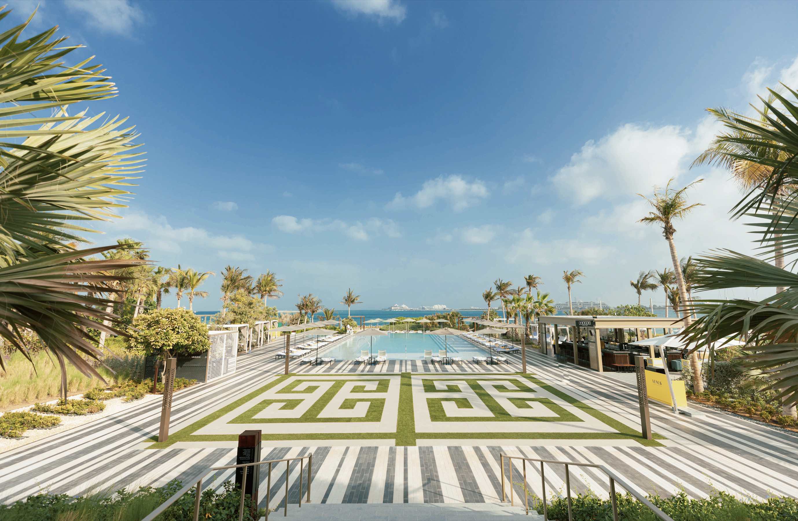 pop-up beach club