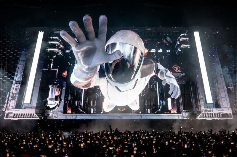 Eric Prydz HOLO Dubai