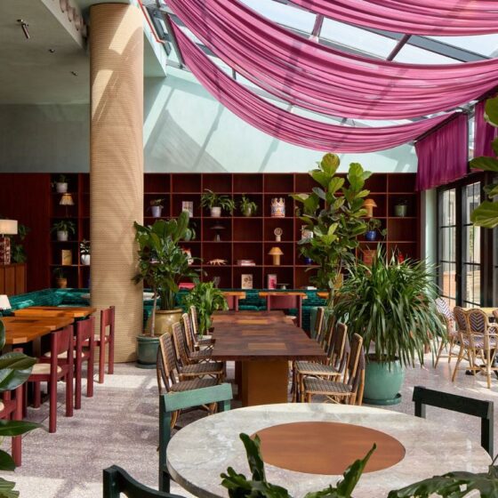 PEOPLE restaurant Dubai