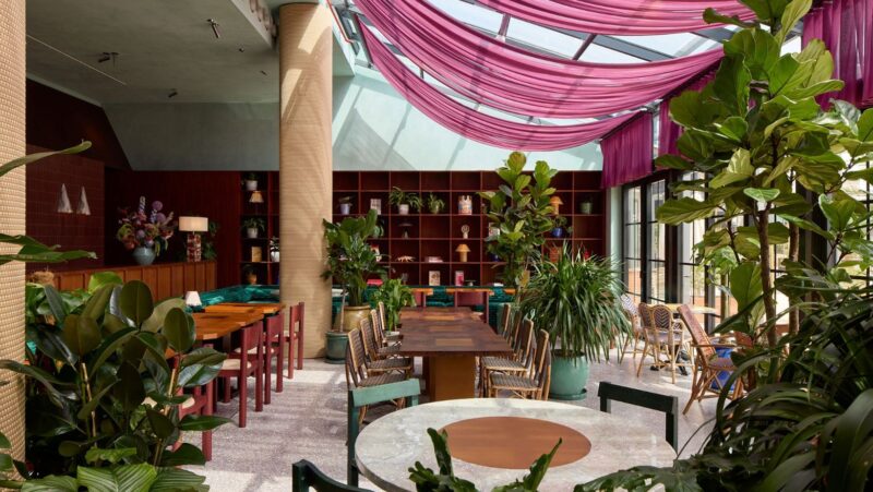 PEOPLE restaurant Dubai