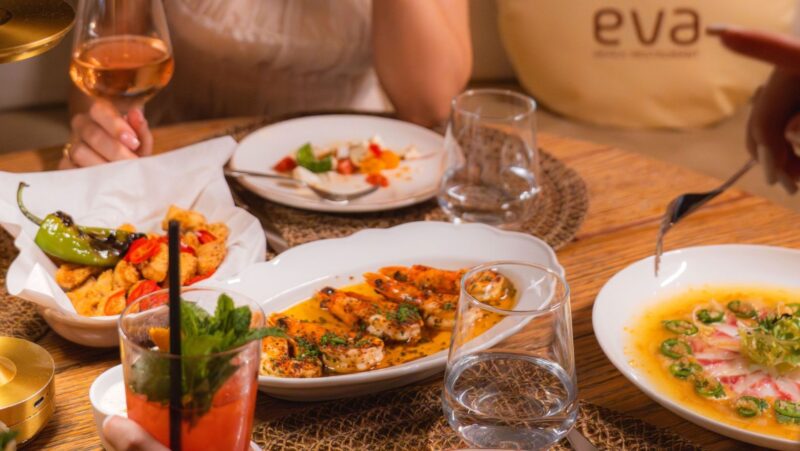 Friday evening brunch Eva Beach Club